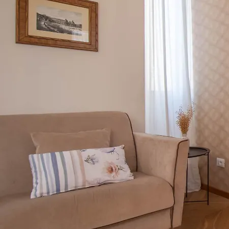 Dei Re Di Apartment